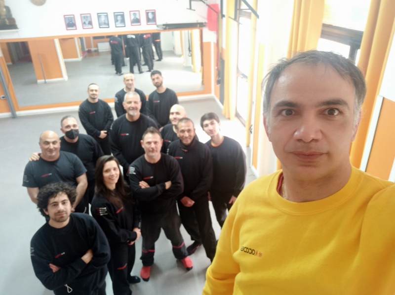 kung fu academy di Sifu Salvatore Mezzone, arti marziali wing chun, weng chun, wing tsun, tai chi quan, chi kung, sanda e sport dacombattimento, shaolin cina.jpg (1)
